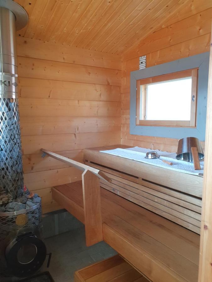 Stunning Log Cabin 45M2 On The Shore Of Kallavesi. Kuopio Bagian luar foto