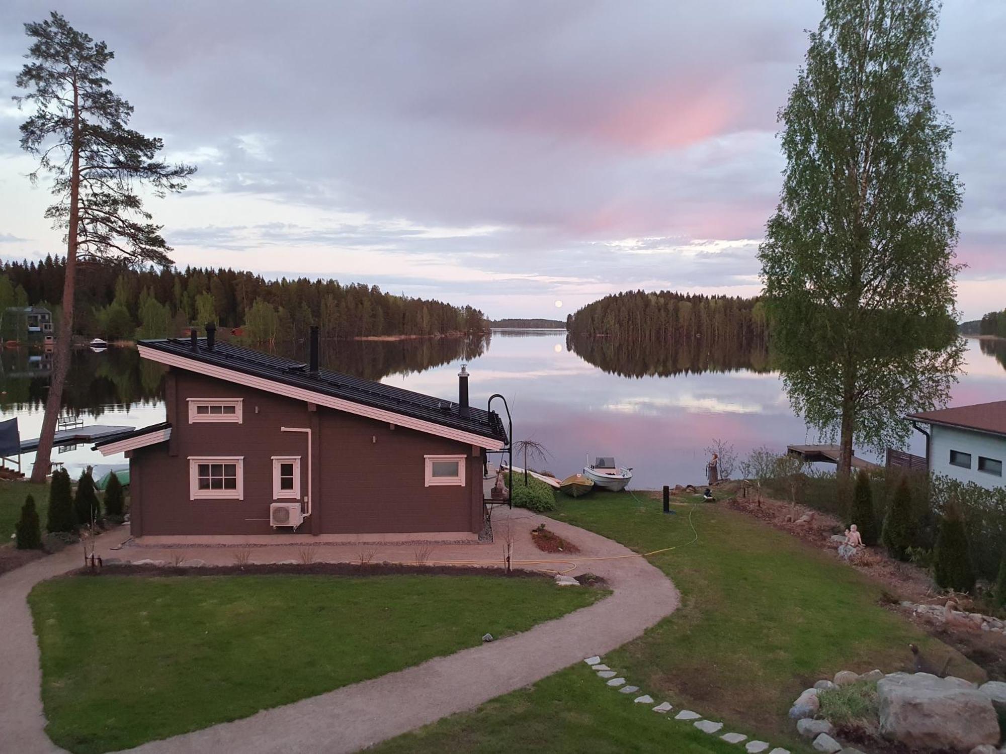 Stunning Log Cabin 45M2 On The Shore Of Kallavesi. Kuopio Bagian luar foto